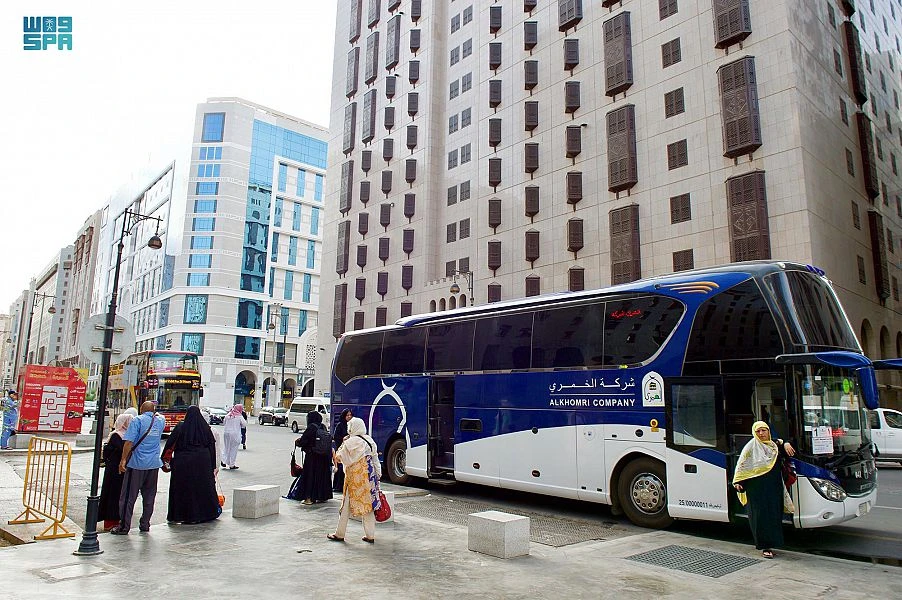 Groups of Hajj pilgrims arrive in Madinah to visit the Prophet’s Mosque before returning home. (SPA)