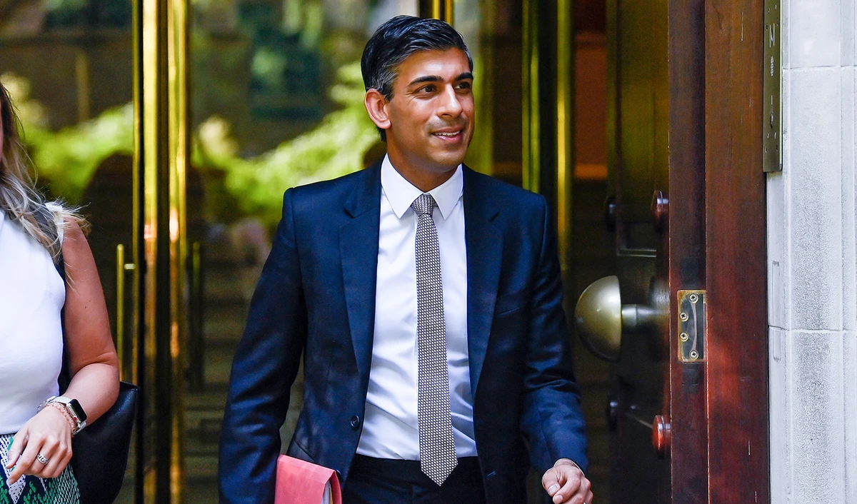 Former Chancellor of the Exchequer Rishi Sunak walks in London, Britain, on July 14, 2022. (REUTERS)