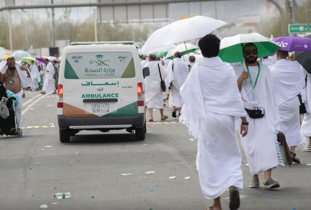An ambulance is available for clinics to transport patients in emergency medical cases. (@SaudiMOH)