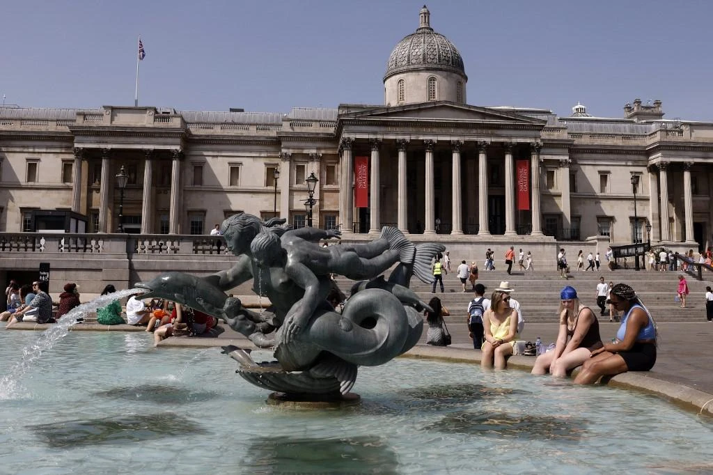 Britain’s Met Office weather forecaster on Friday declared a national emergency, issuing a red ‘Extreme Heat’ warning. (AFP)