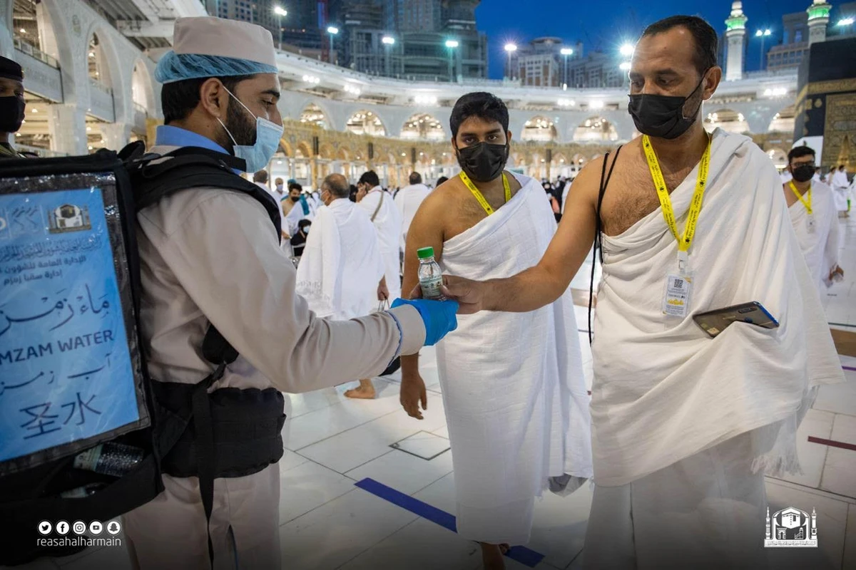 Grand Mosque distributes 12m liters of Zamzam water to Hajj pilgrims