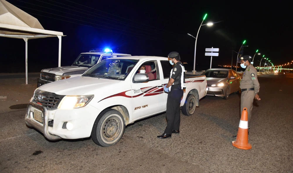 Saudi police have arrested illegal expats for breaching residency. (SPA)