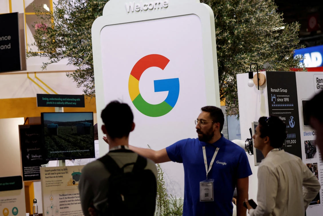 Google fined $387 million in Russia for not deleting banned content – Interfax