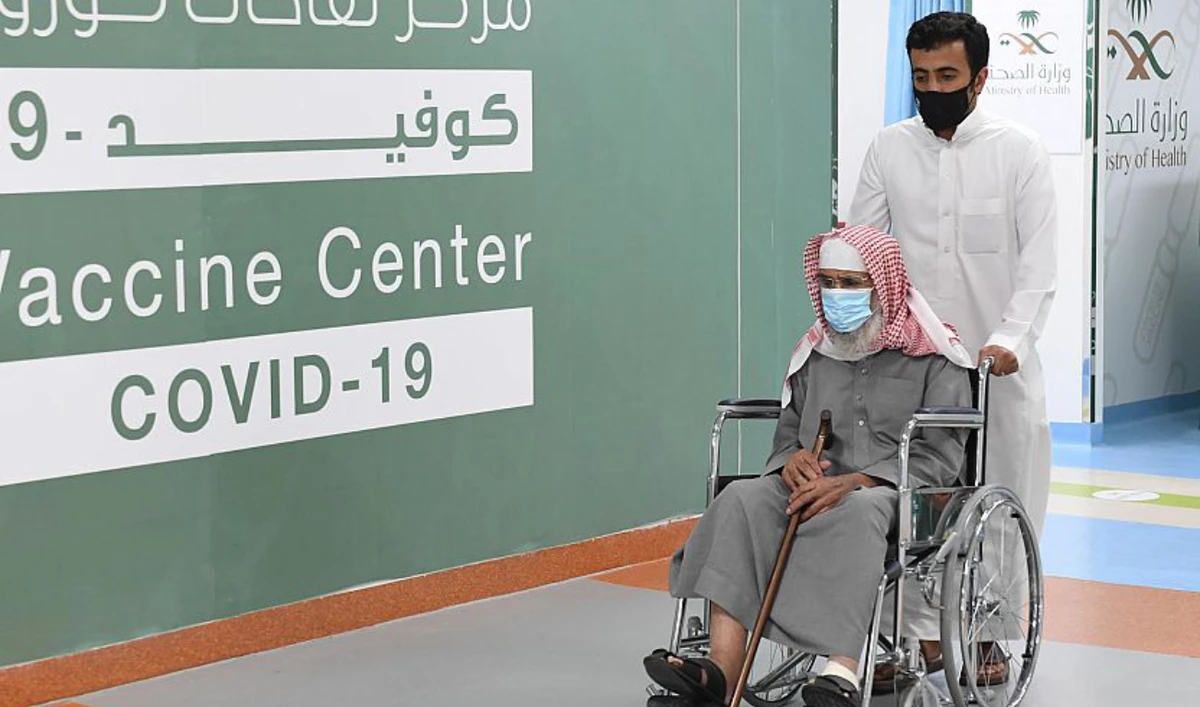 Saudi health authorities have so far registered more than 805,879 COVID-19 infections and 9,233 deaths since the pandemic broke out in the country in March 2020. (SPA/File)