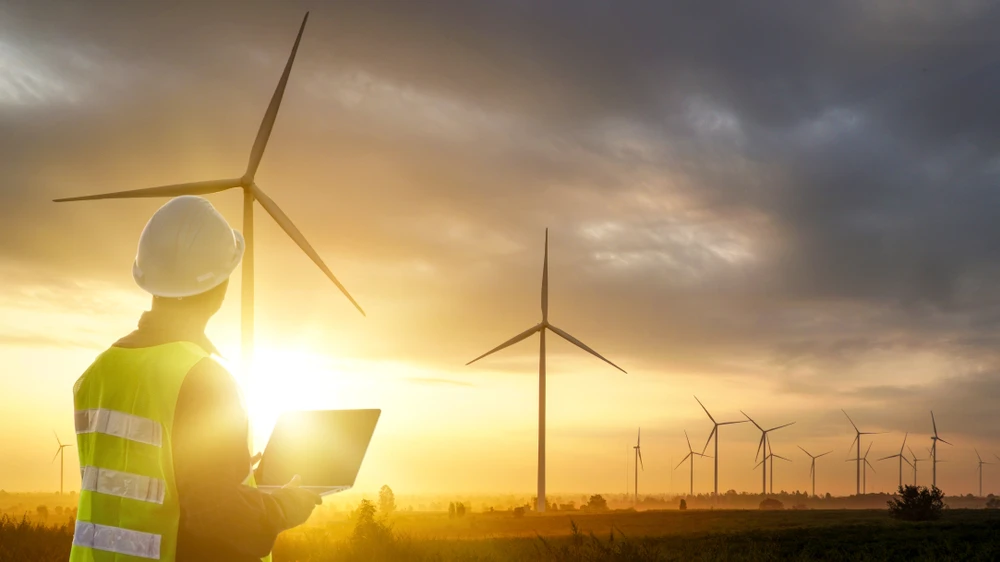 NRG Matters — China solar installations rise 137% during H1; DEWA to invest $10.8bn in electricity and water projects as demand for energy rises