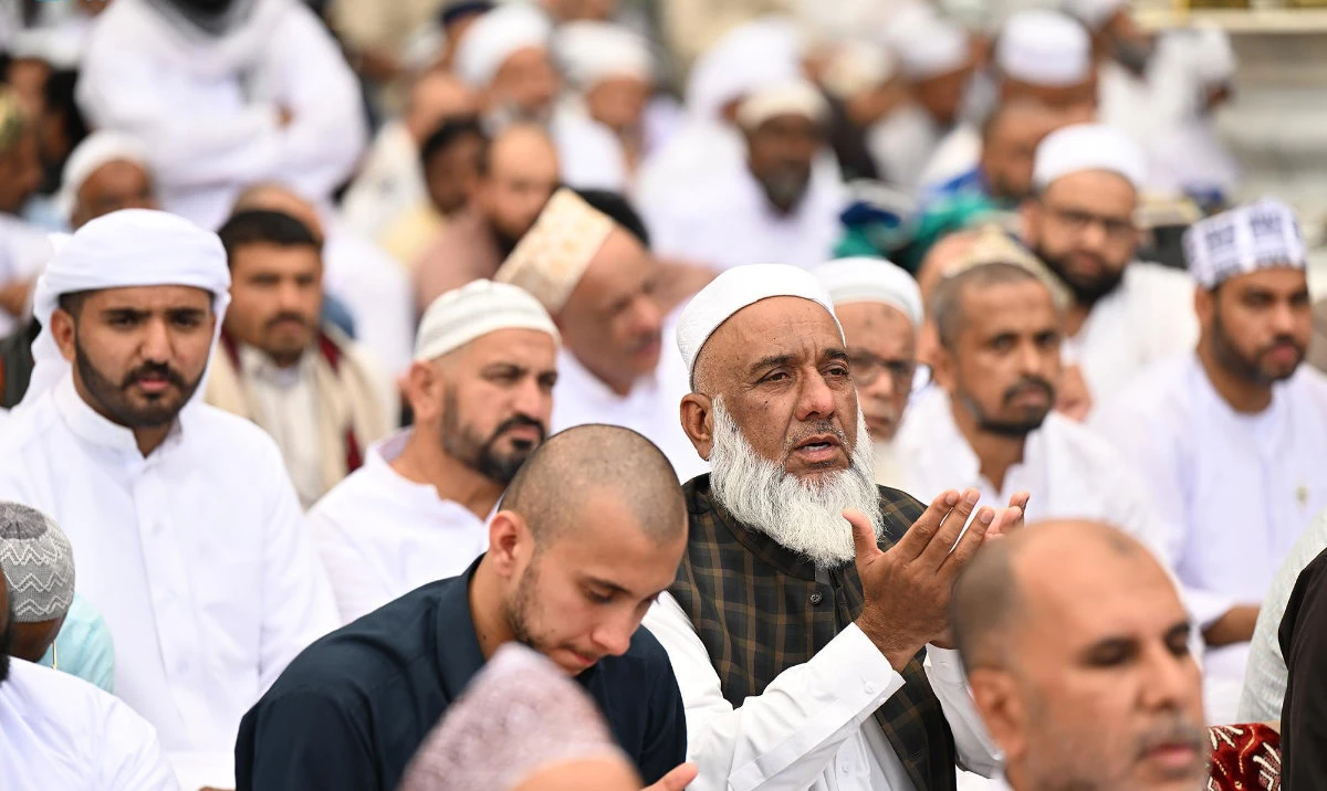 141,000 pilgrims in Madinah post-Hajj