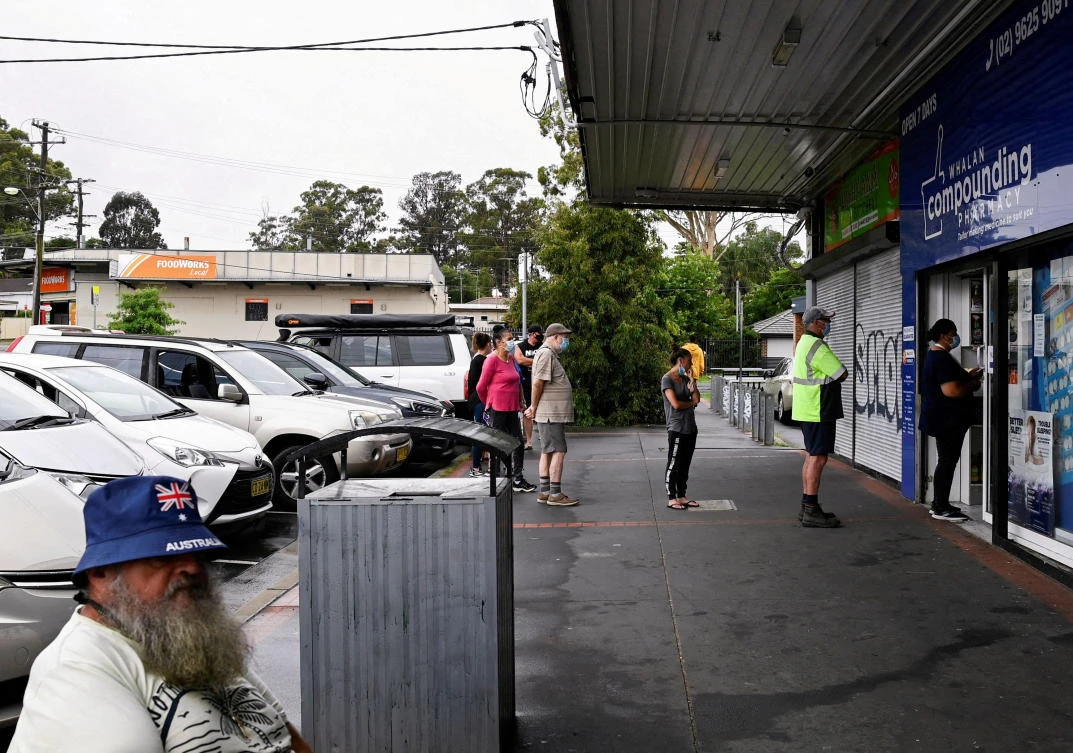 The spread of highly contagious new omicron BA.4 and BA.5 sub-variants have strained the Australian health care system nationwide. (Reuters)