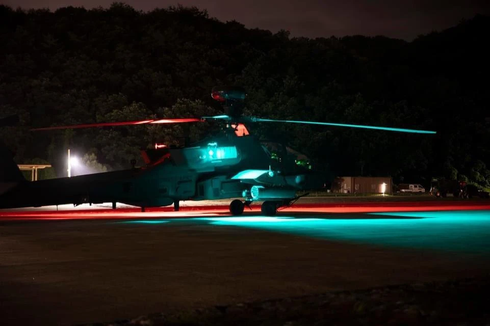 Over the past week, AH-64E v6 Apache helicopters engaged in daytime and nighttime certification drills, the US 2nd Infantry Division said. (Twitter: @2INFDIV)