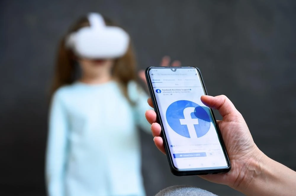 FTC acts to block Meta from buying VR company, fitness app