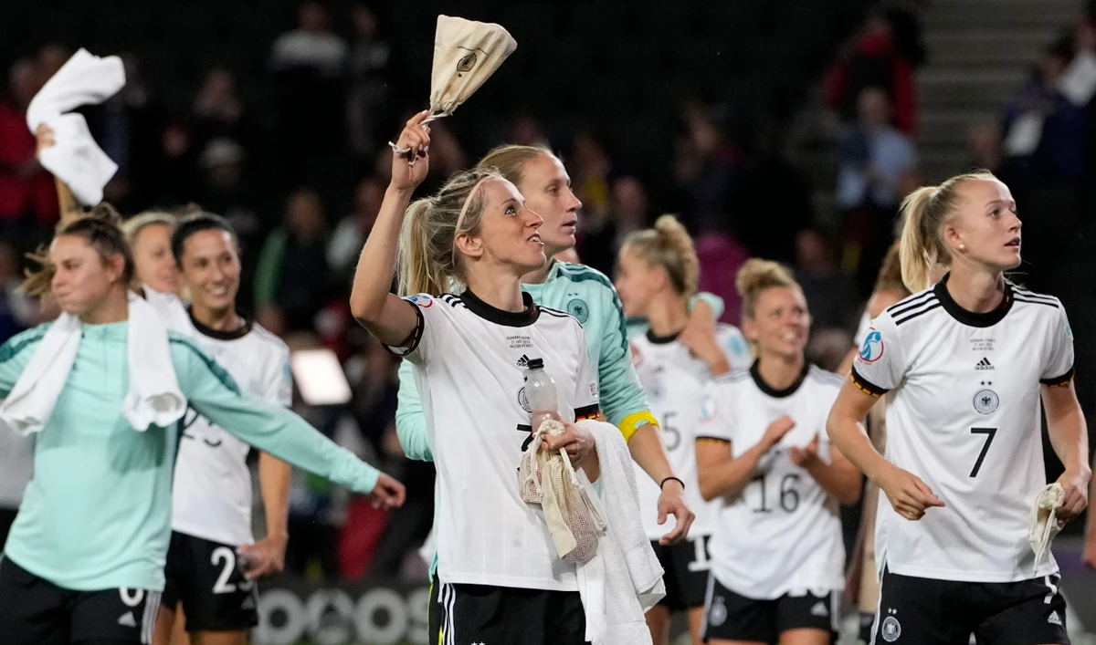 England and Germany set for historic Euro 2022 final