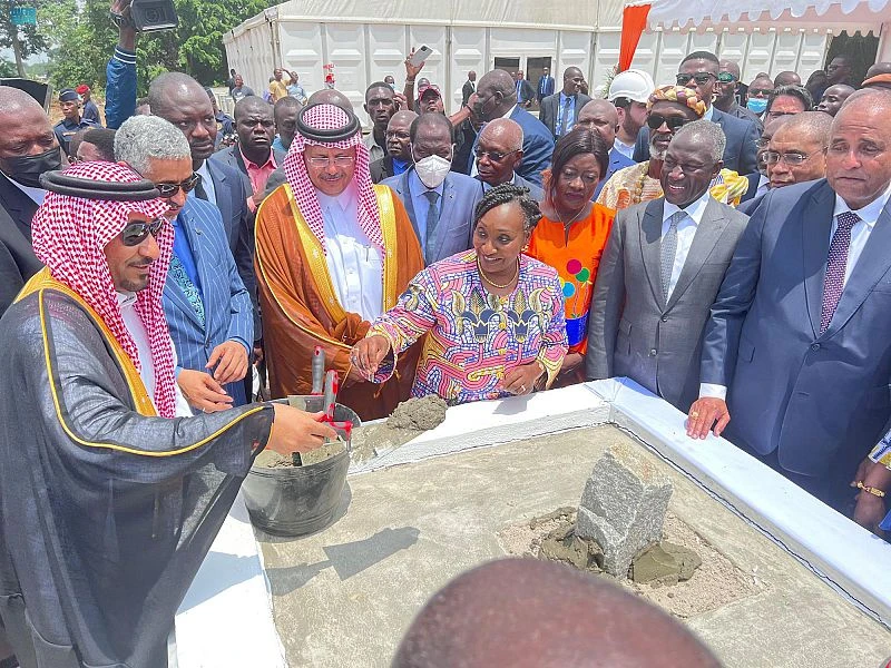 The Saudi Fund for Development delegation participating in the ceremony of laying the foundation stone for the Abobo University Hospital project in Ivory Coast’s economic capital, Abidjan. (SPA)