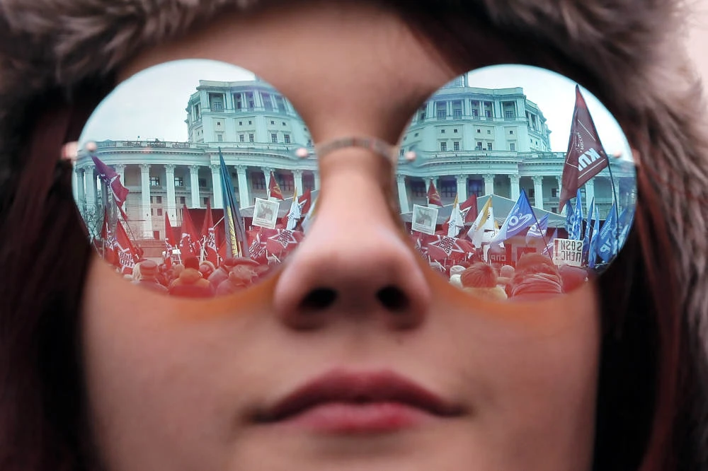 Woman attends an opposition rally in Moscow, Russia 17 March 2019.
