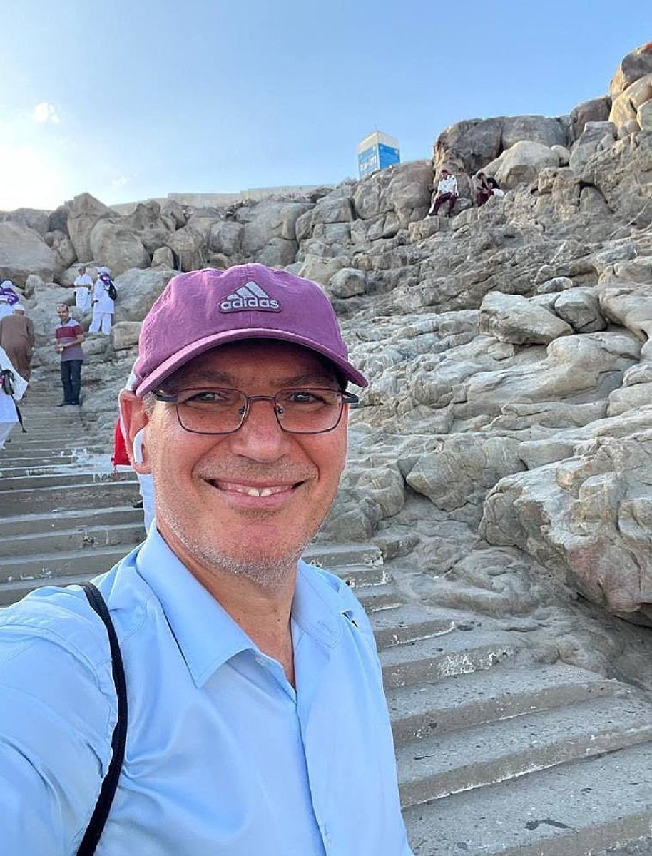 Israeli reporter Gil Tamari violated Saudi rules and showed disrespect for Islam's holiest site. (Twitter photo)