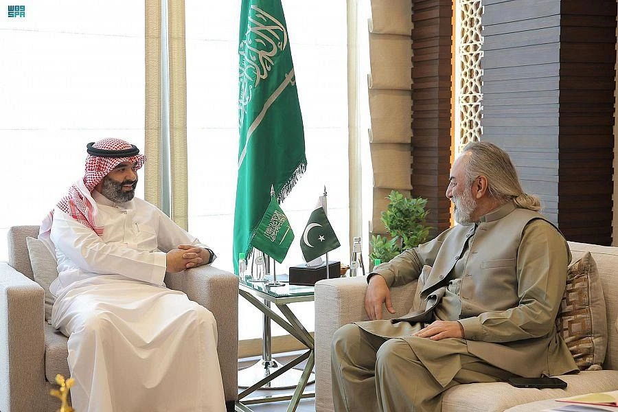Saudi, Pakistani officials discuss supporting growth of digital economy
