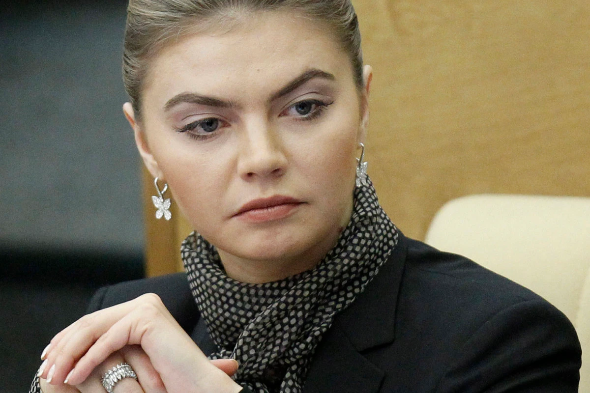 US sanctions Putin ‘girlfriend,’ more oligarchs for ‘complicity’ in Ukraine war