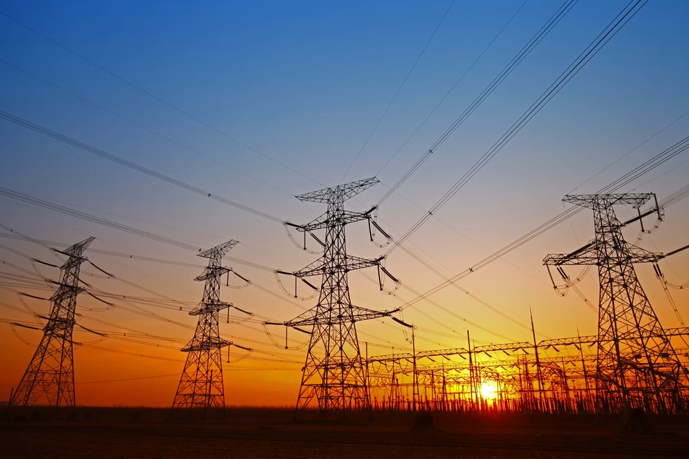 The extension of electricity connection to Iraq will help to combat chronic power outages in Iraq (Shutterstock)