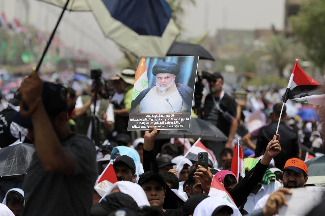 Hundreds of thousands gather for mass prayer in Baghdad
