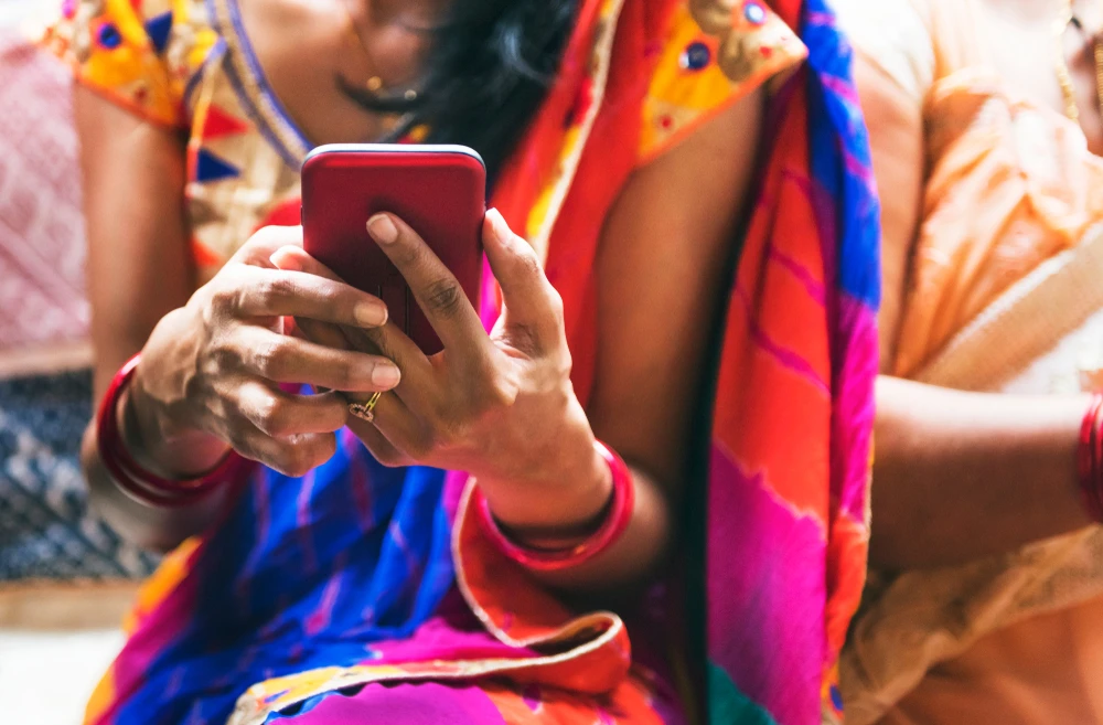 India In-Focus — Bond yields end higher; India mulls blocking Chinese firms from sub-$150 phone market