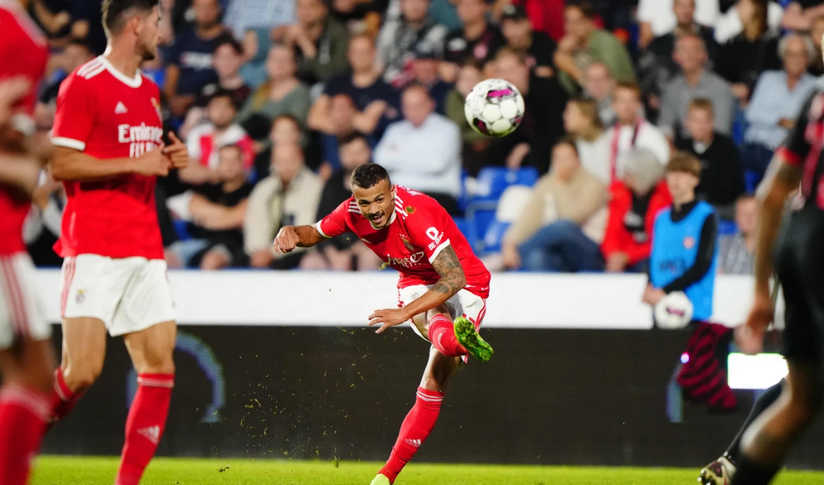Benfica, Kyiv, Eindhoven and Rangers advance to Champions League playoffs
