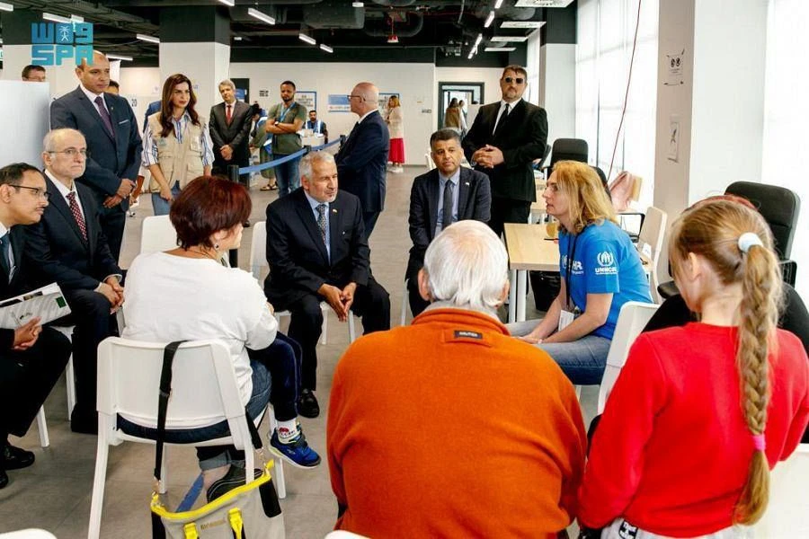 KSrelief’s supervisor general meets Ukrainian refugees in Warsaw, pledges $10m aid