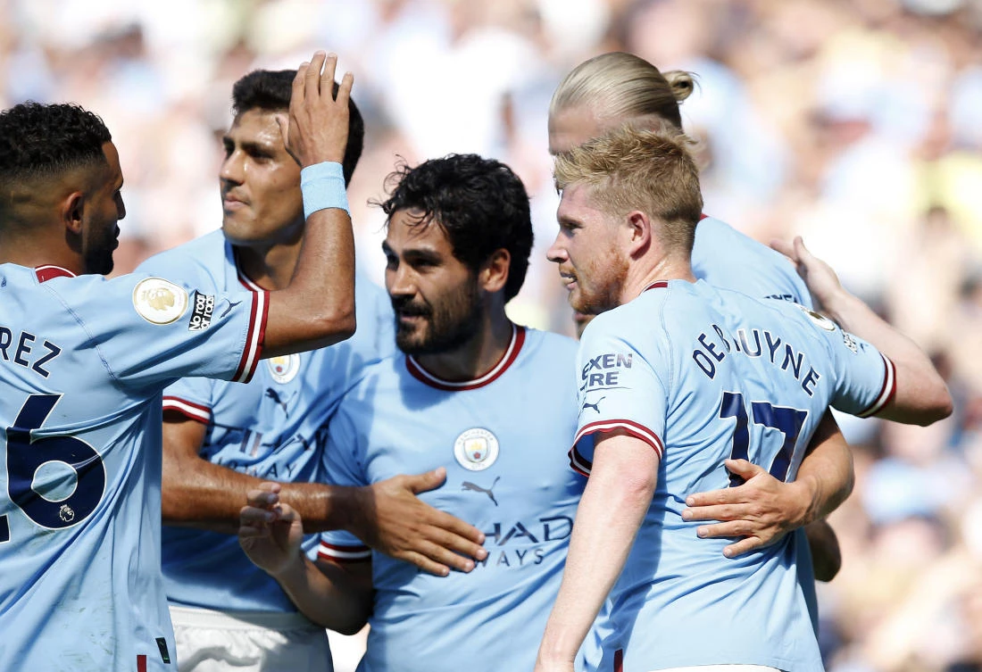 Manchester City’s Ilkay Gundogan celebrates scoring their first goal with Riyad Mahrez, Rodri, Erling Braut Haaland and Kevin De Bruyne. (Reuters)