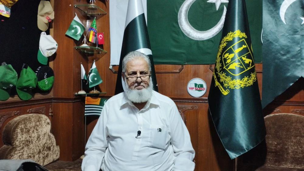 Sheikh Nisar Ahmed Perchamwala, who pioneered the commercial manufacturing of Pakistan's national flag and was recognized in the Guinness Book of World Records for making the world's largest flag in 2004. (AN photo)