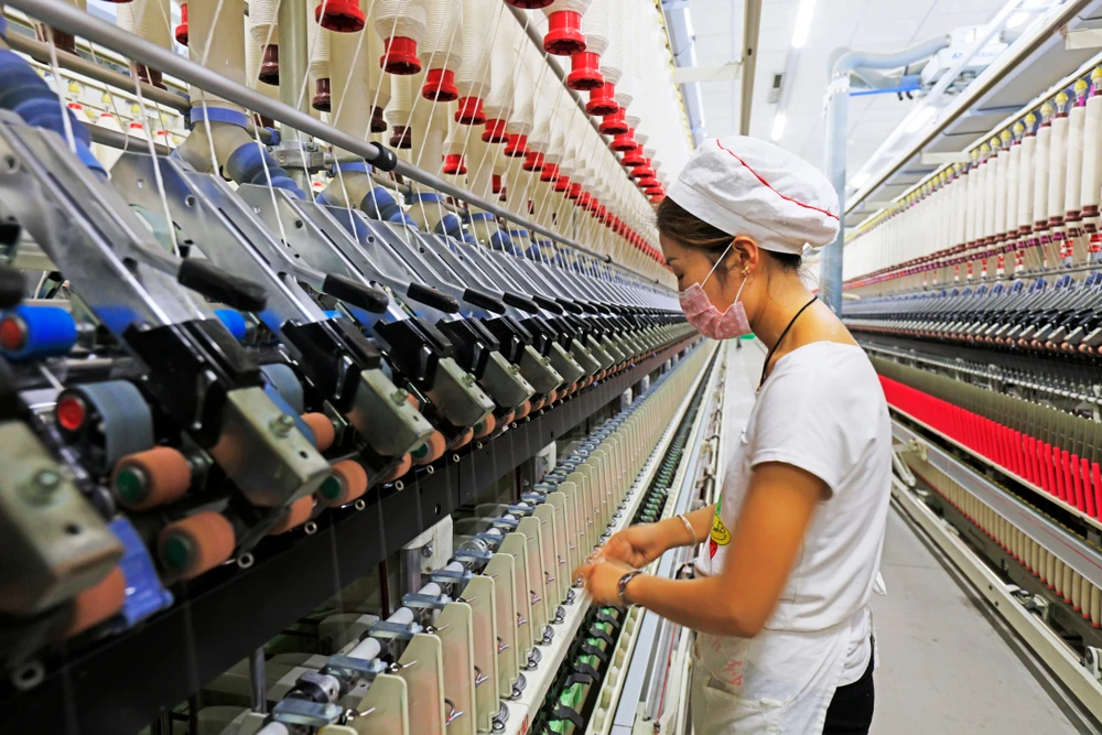 China’s economic recovery momentum slowed in July, but the economy remains resilient despite facing difficulties. (Shutterstock)