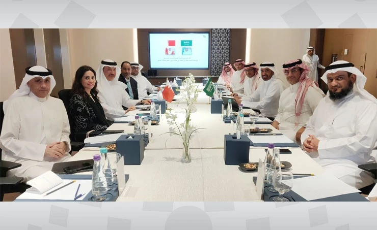 Saudi, Bahrain ministers discuss labor regulation