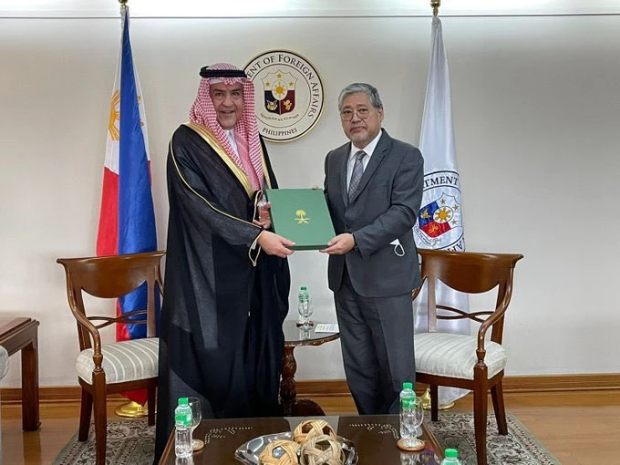 The two officials discussed issues of mutual concern. (@KSAembassyPH)