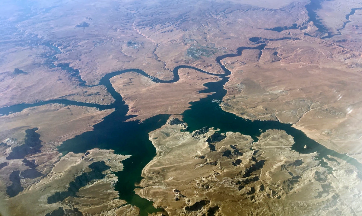 US cuts water supply for some states, Mexico as drought bites