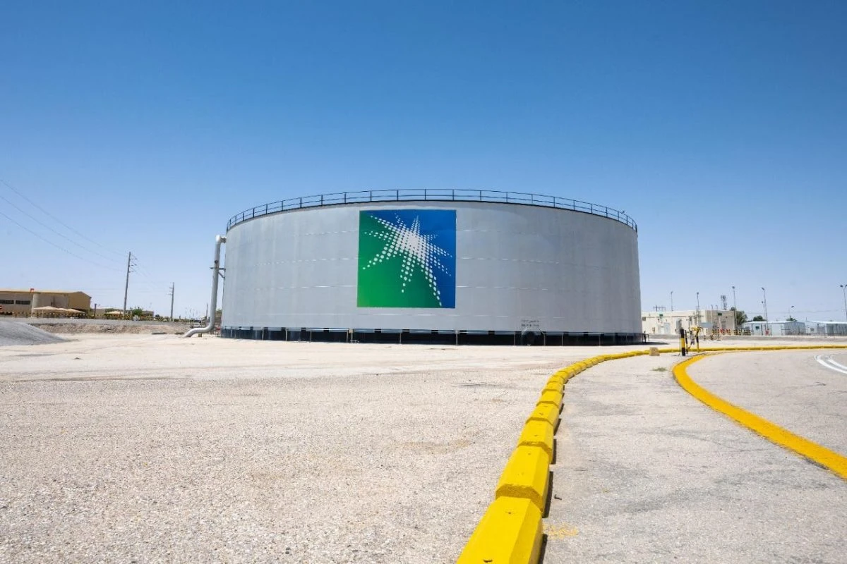 Saudi Arabia’s domestic crude refinery throughput rose 100,000 bpd to 2.849 million bpd, a record high for June, while direct crude burn rose 105,000 bpd to 687,000 bpd.