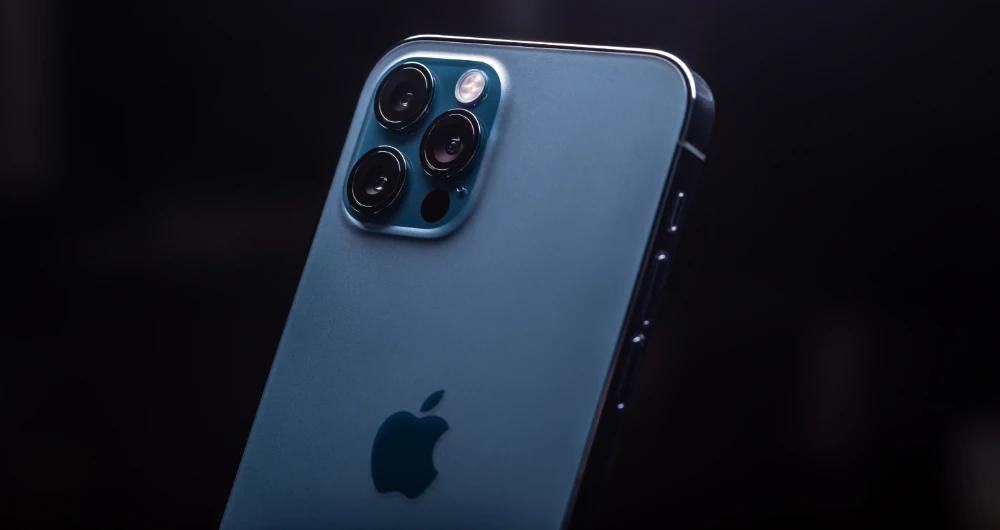 Apple warns of security flaw for iPhones, iPads and Macs