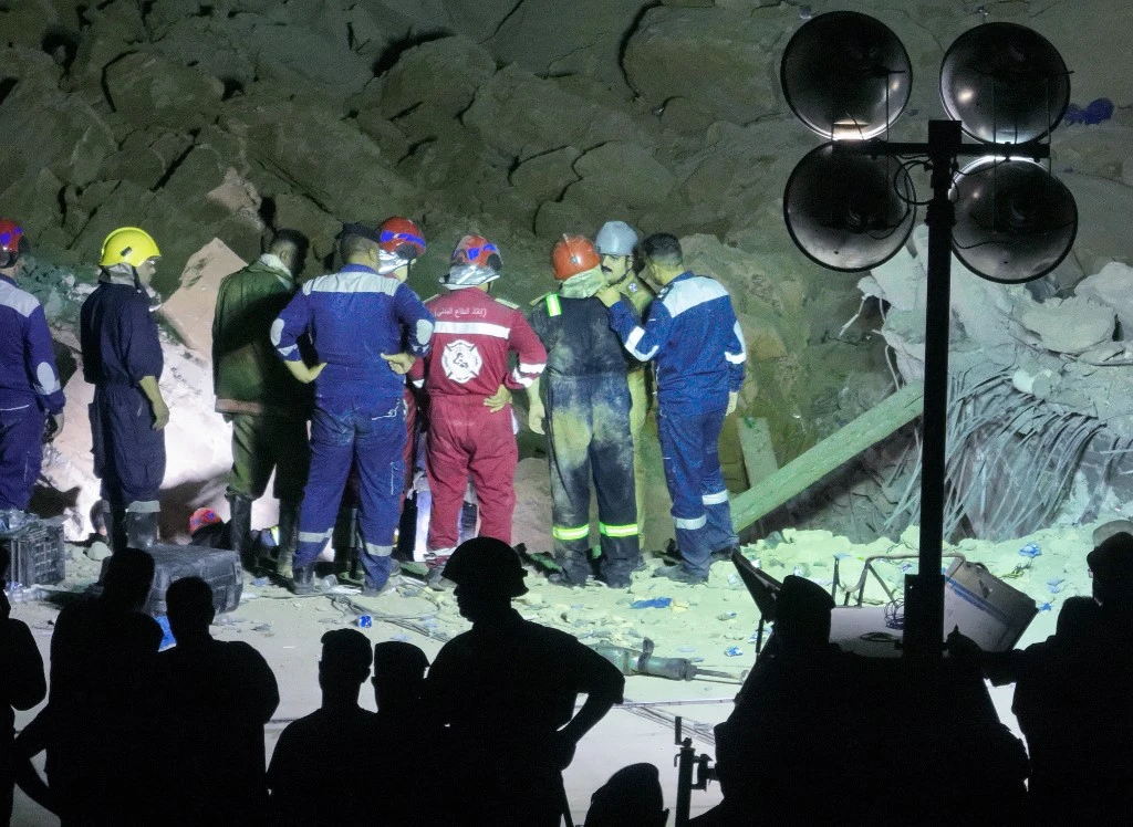 Iraq continues search for survivors after 4 bodies pulled from collapsed Karbala shrine