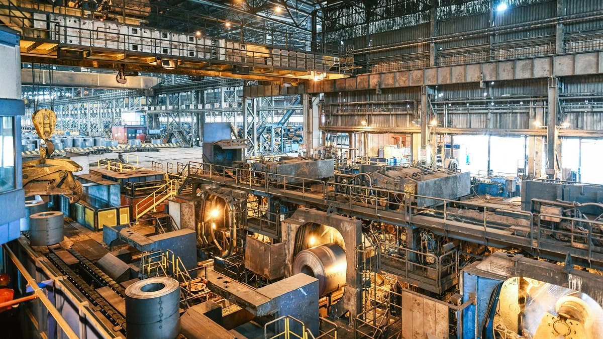 Italy, which last year got nearly 40 percent of the gas it imported from Russia, has recently clinched deals with several alternative gas producing countries to reduce its dependence on Moscow.