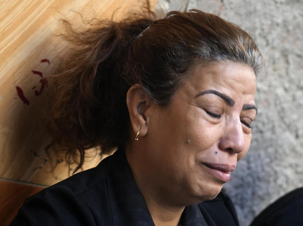 Family struck by grief after it loses 6 in Egypt church fire