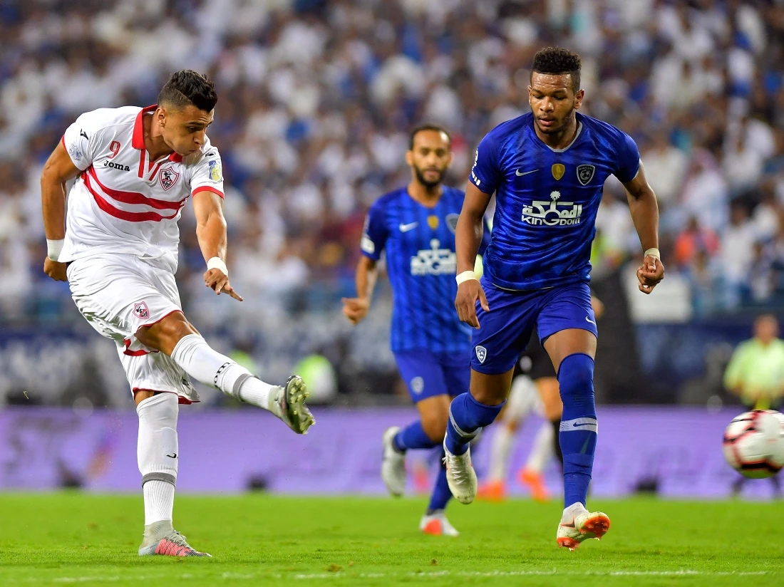Al-Hilal and Zamalek during their Saudi-Egyptian Super Cup clash in 2018. (File/AFP)
