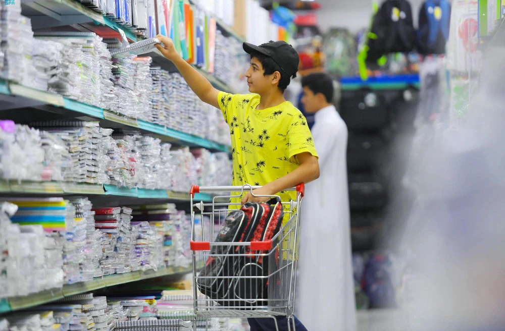 Students flock to buy stationery ahead of new school year in Saudi Arabia