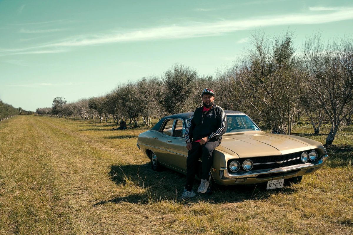 REVIEW: Netflix's ‘Mo’ — an emotional, open-hearted, funny triumph from Palestinian comedian Mo Amer