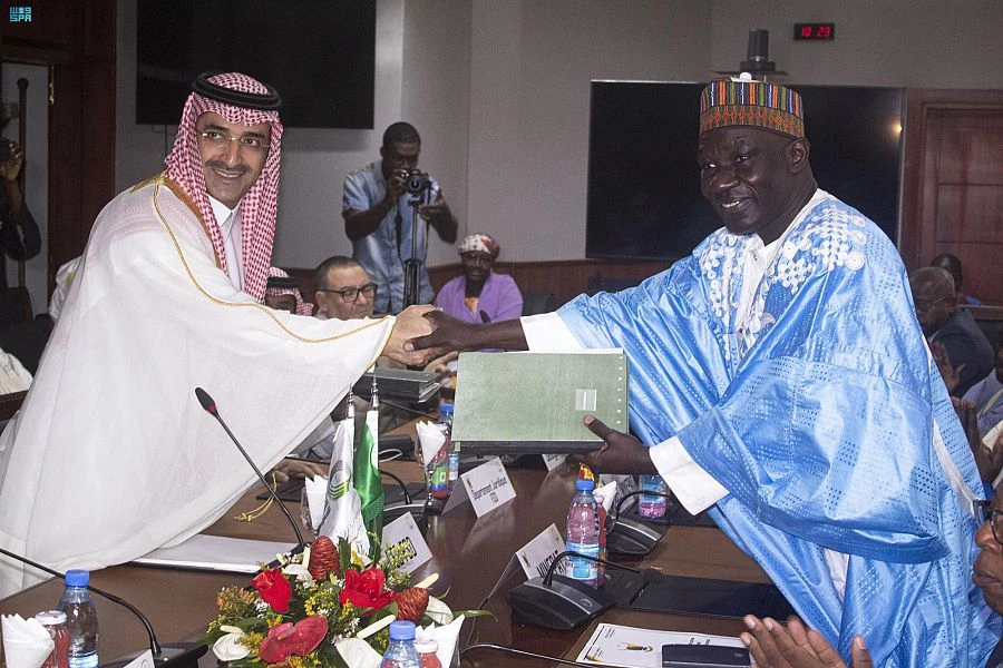 SFD CEO Sultan Al-Marshad and Cameroonian Minister of Economy, Planning, and Regional Development Alamine Ousmane Mey signed the agreement. (SPA)
