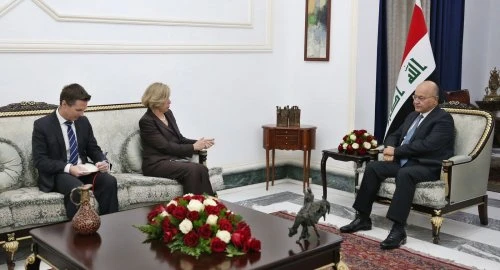 Iraq's President Barham Salih received at Al-Salam Palace in Baghdad the Australian Ambassador to Iraq, Paula Ganly. (INA)