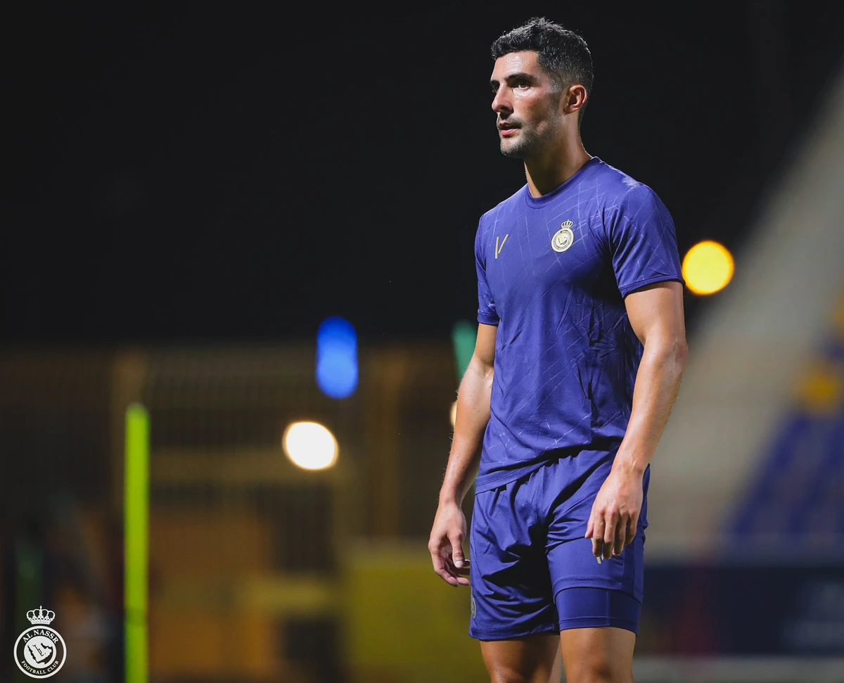 The 32-year-old former Spain U-21 stopper has played over 250 games in La Liga for Villarreal, Espanyol, Zaragoza and Racing Santander, and been with Marseille for the past three seasons. (@AlNassrFC_EN)
