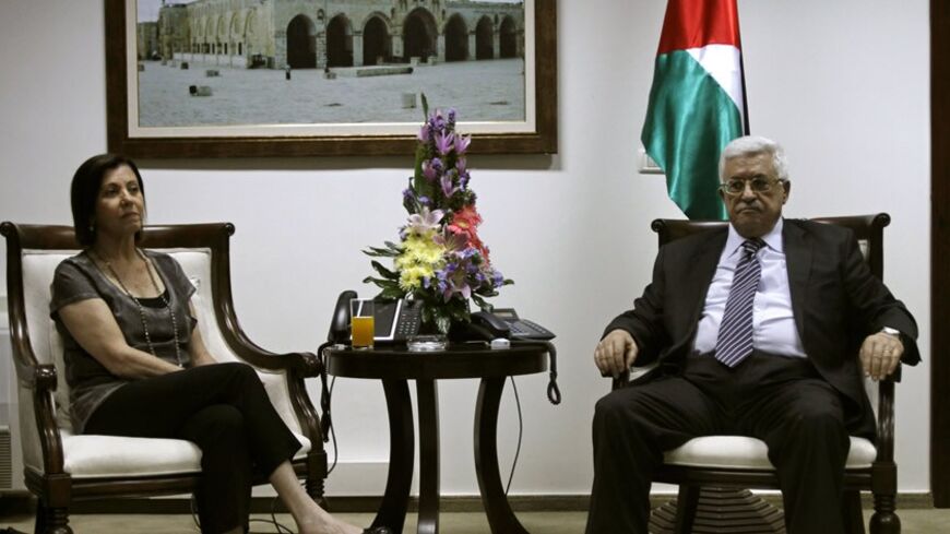 Palestinian President Mahmoud Abbas meets Zehava Galon, leader of Israel’s Meretz Party, Ramallah, Aug. 26, 2012. (Reuters)