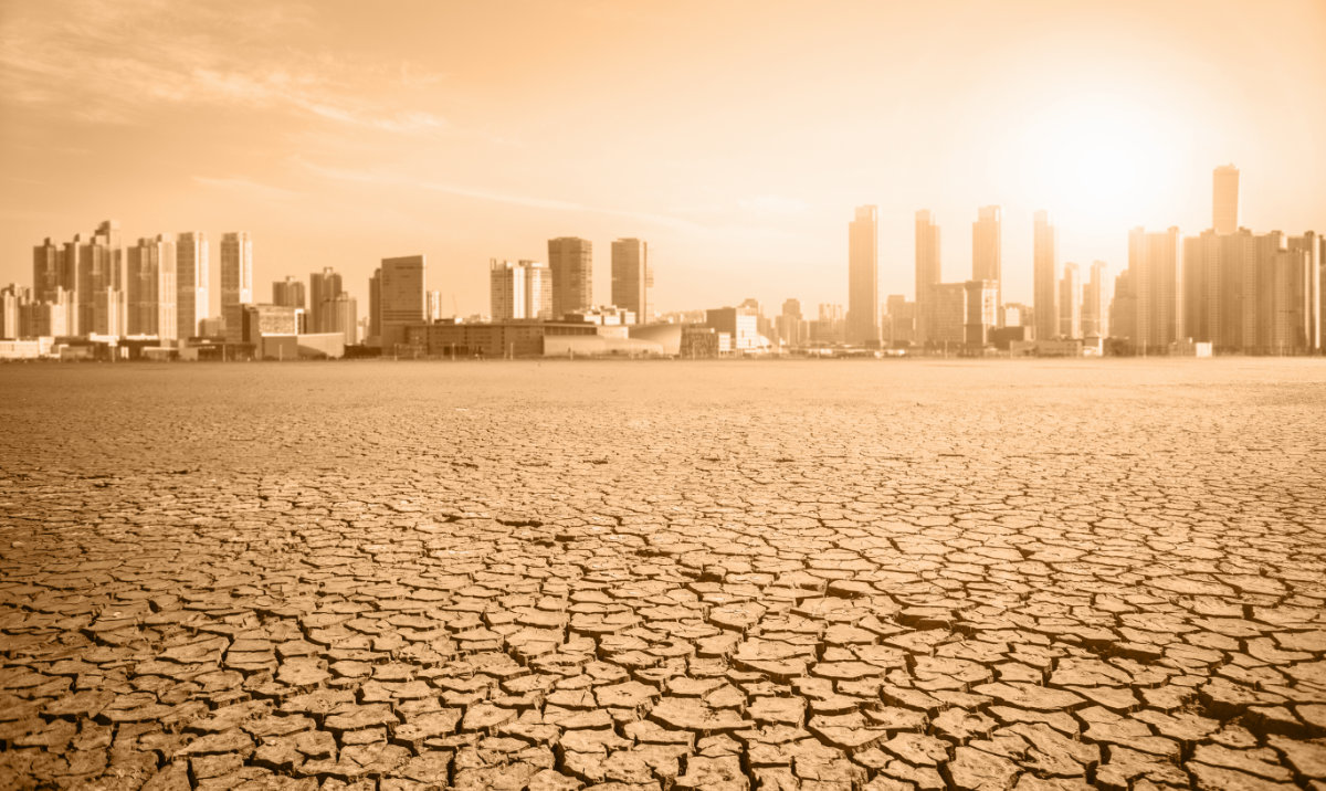 Due to arid climate conditions, renewable water is extremely scarce. (Shutterstock)