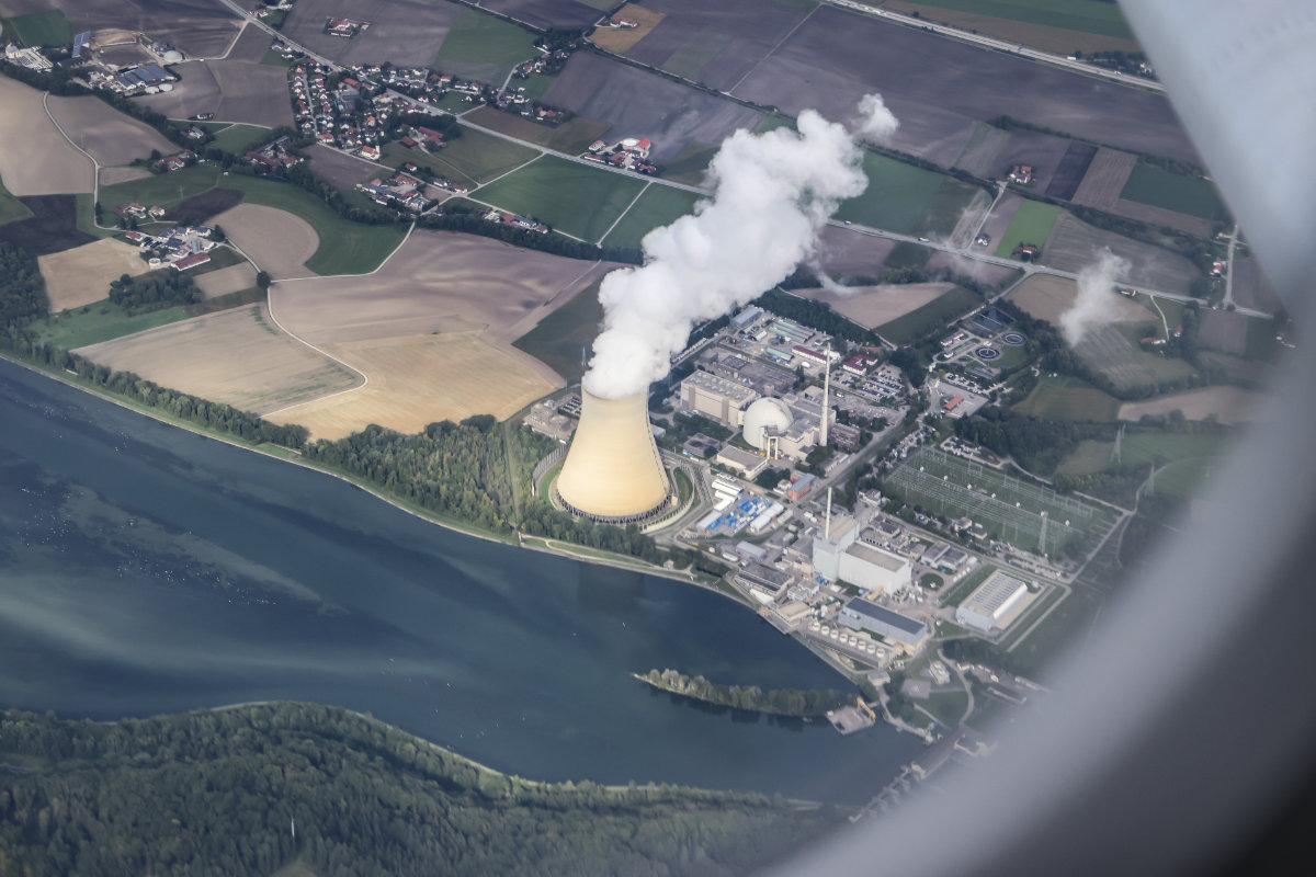 A view of the Isar 2 nuclear power plant in Essenbach, Germany. (Jan Woitas/DPA via AP)