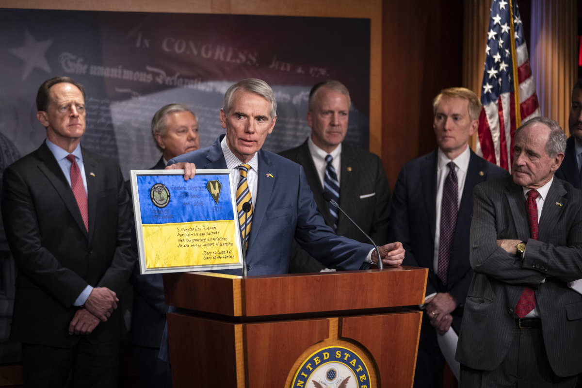 Republican US senators join a news conference about the Russian invasion of Ukraine in Washington, DC. (AFP file)