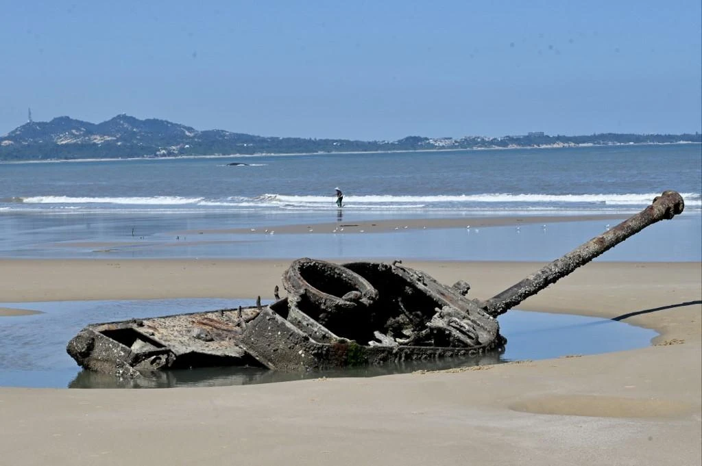 Wreckage of an old tank at Ou Cuo Sandy Beach on Taiwan’s Kinmen islands. (AFP)