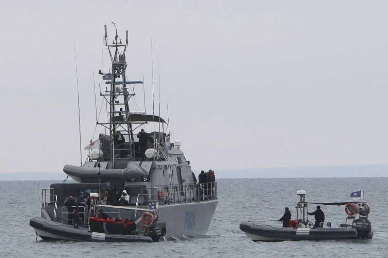 Fears grow for Arab migrants adrift off the coast of Italy