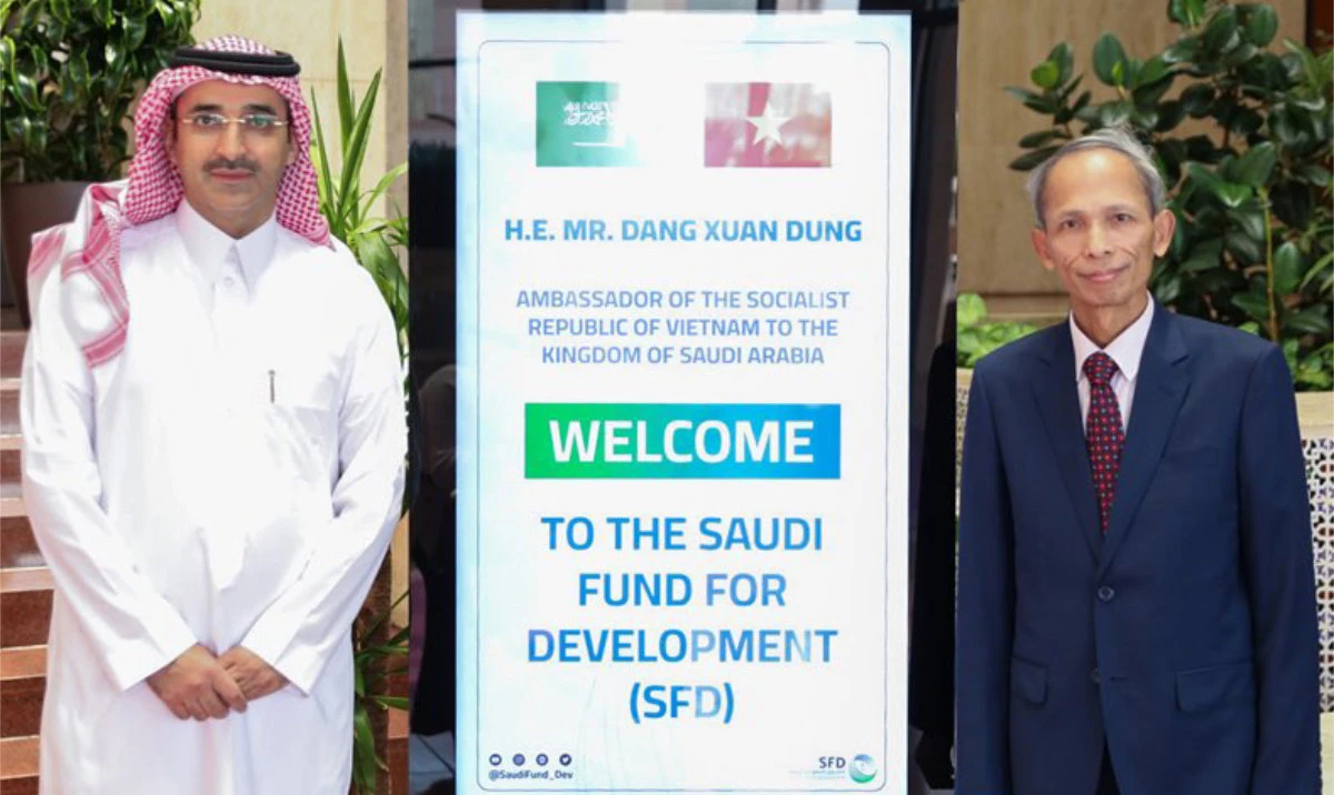 Vietnam envoy, Saudi fund chief discuss development projects