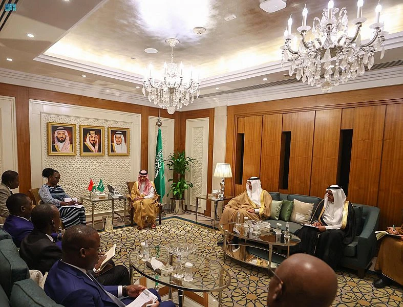 Saudi Foreign Minister Prince Faisal bin Farhan meets his Burkinabe counterpart Olivia Rouamba in Riyadh. (SPA)