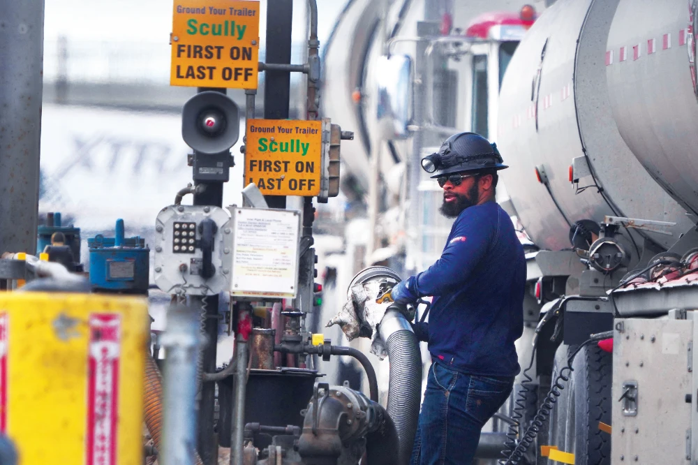 Brent crude rose $2.29 or 2.6 percent, to $91.44 a barrel. US West Texas Intermediate crude climbed $2.45, or 2.9 percent, to $85.99. (AFP)